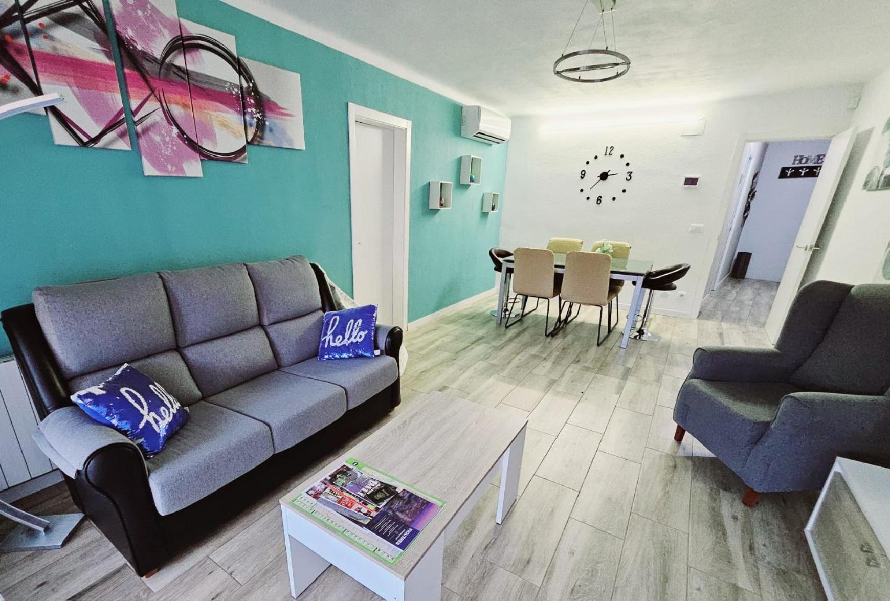 Apartamento Nuria Figueres  Exterior photo