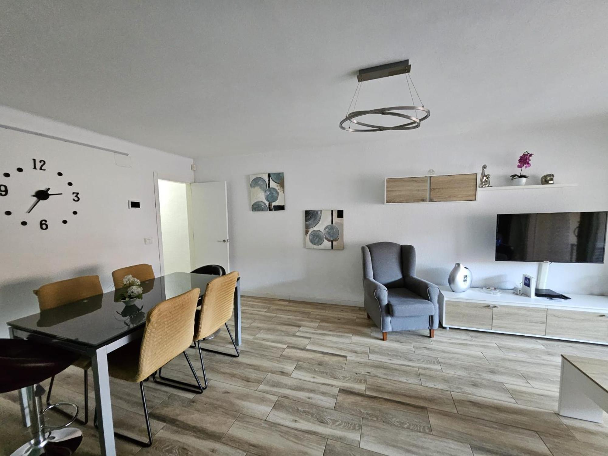 Apartamento Nuria Figueres  Exterior photo