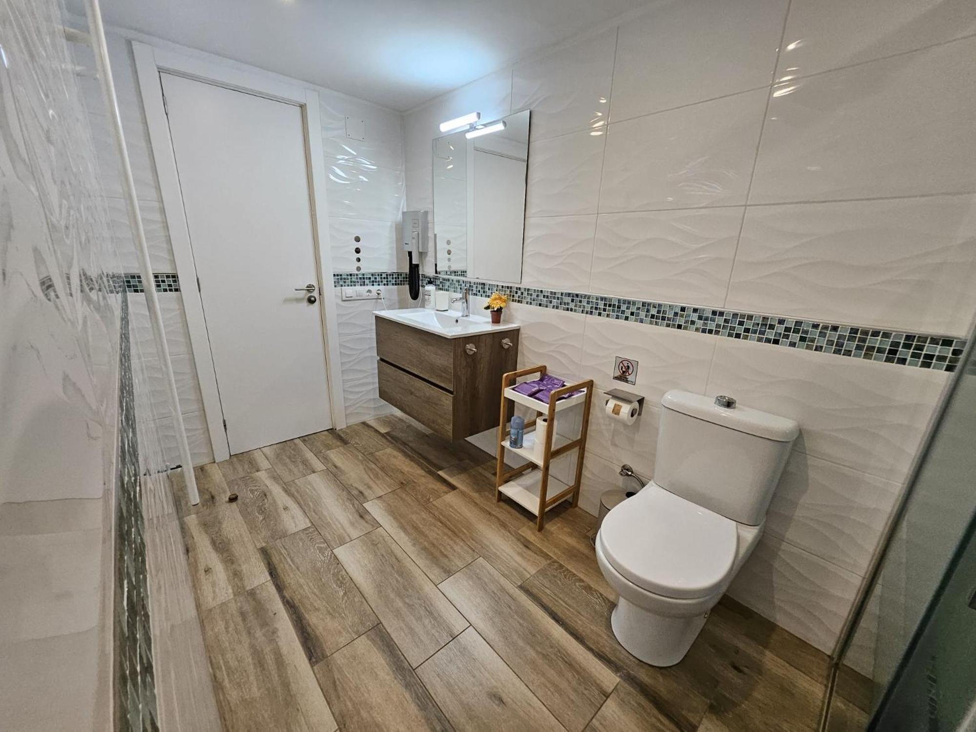 Apartamento Nuria Figueres  Exterior photo